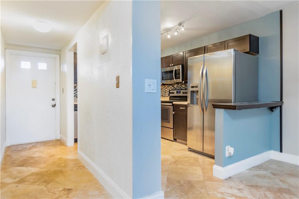 Oak Hills 1 Condo - Residential Lease