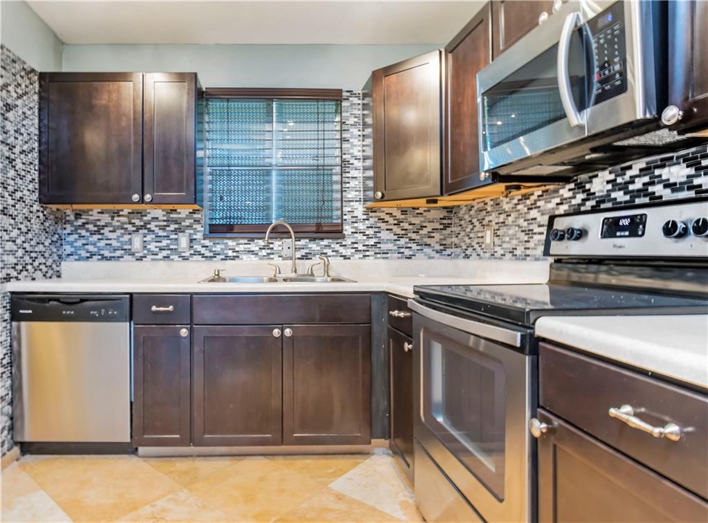 Oak Hills 1 Condo - Residential Lease