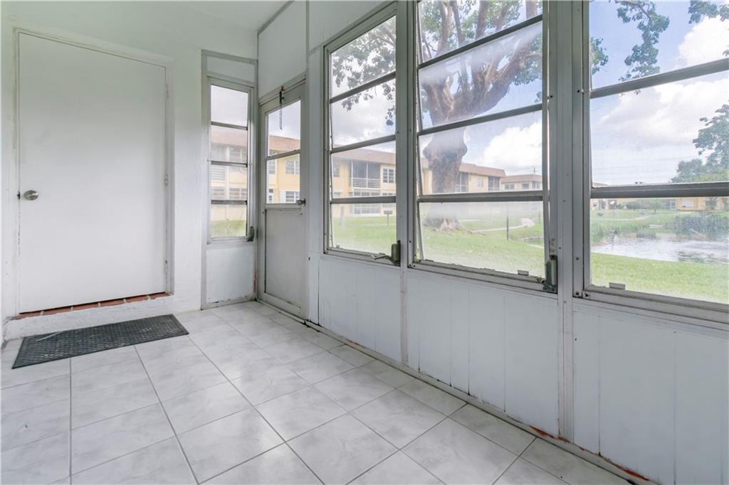 Oak Hills 1 Condo - Residential Lease