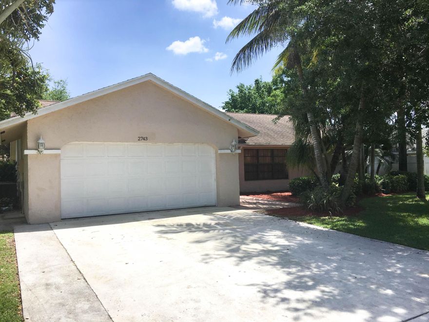 Great property in Wellington, FL, offers a stunning layout. Enjoy peace of mind and the best quality ownership for a rental in the area. ONLY ONE MONTH DEPOSIT REQUIRED FOR QUALIFIED TENANTS. All kitchen appliances installed and maintained by landlord. One or Two year leases welcome in this beautiful home. PET FRIENDLY (some restrictions may apply). America's largest single family home rental specialist provides professional management, peace of mind, top quality & value. Call for details today!