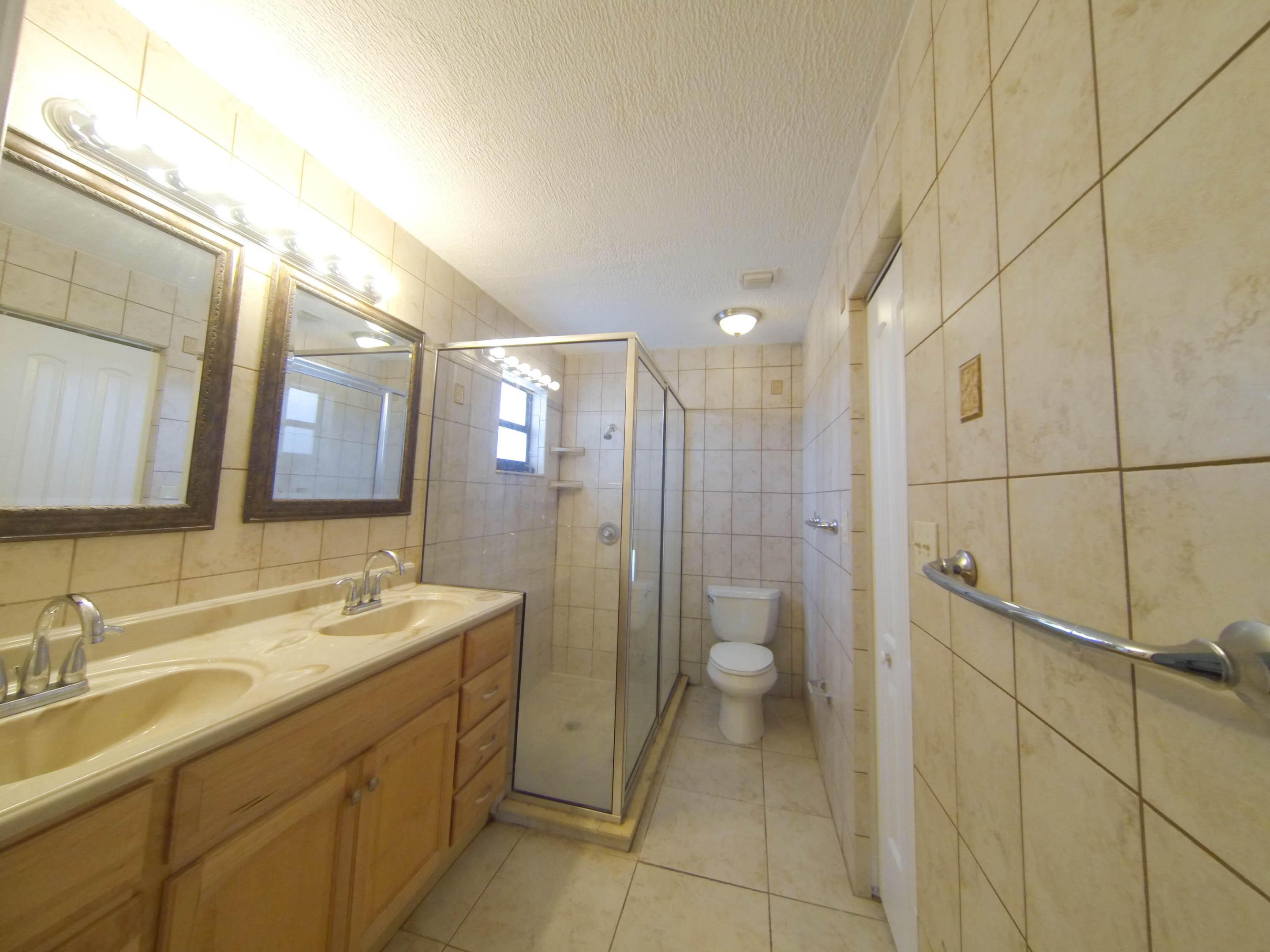 GREENVIEW SHORES 2 OF WELLINGTON - Residential Lease