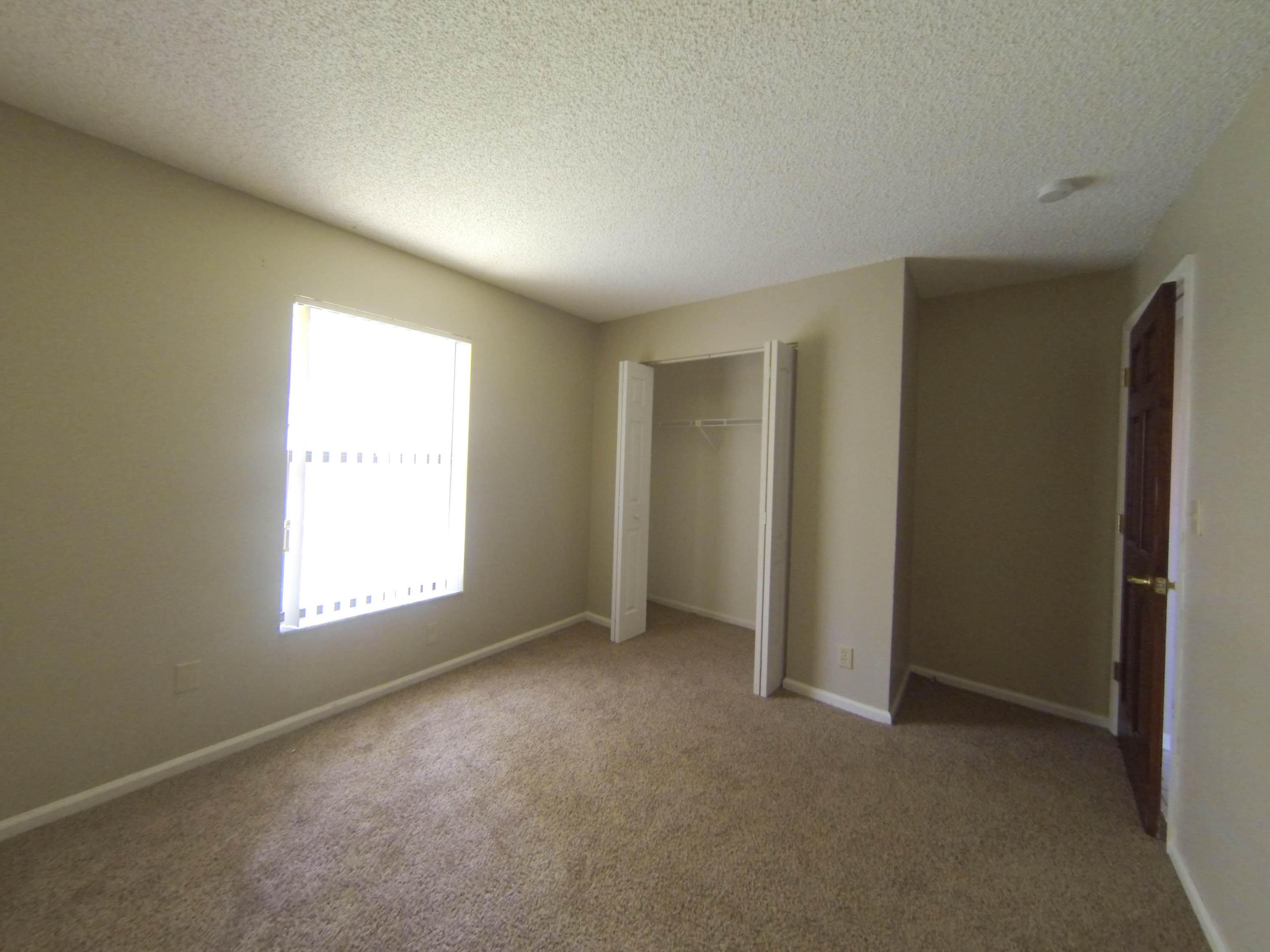 GREENVIEW SHORES 2 OF WELLINGTON - Residential Lease