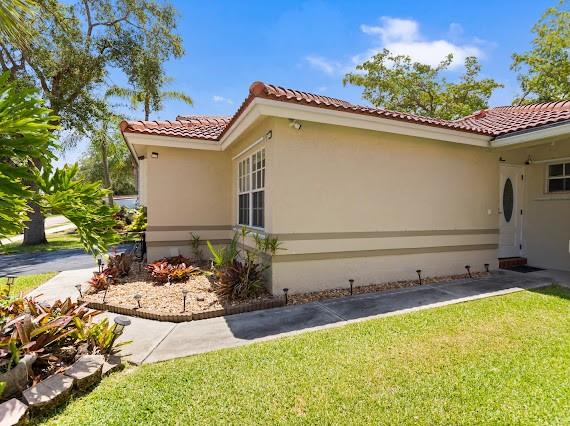 7385 NW 24th St