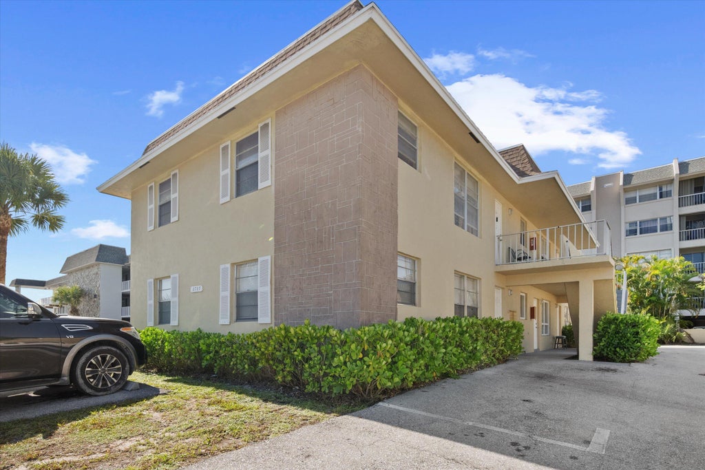 Photo of 2707 VANDIVER Drive #1, West Palm Beach, FL 33409 (MLS # B26079316)