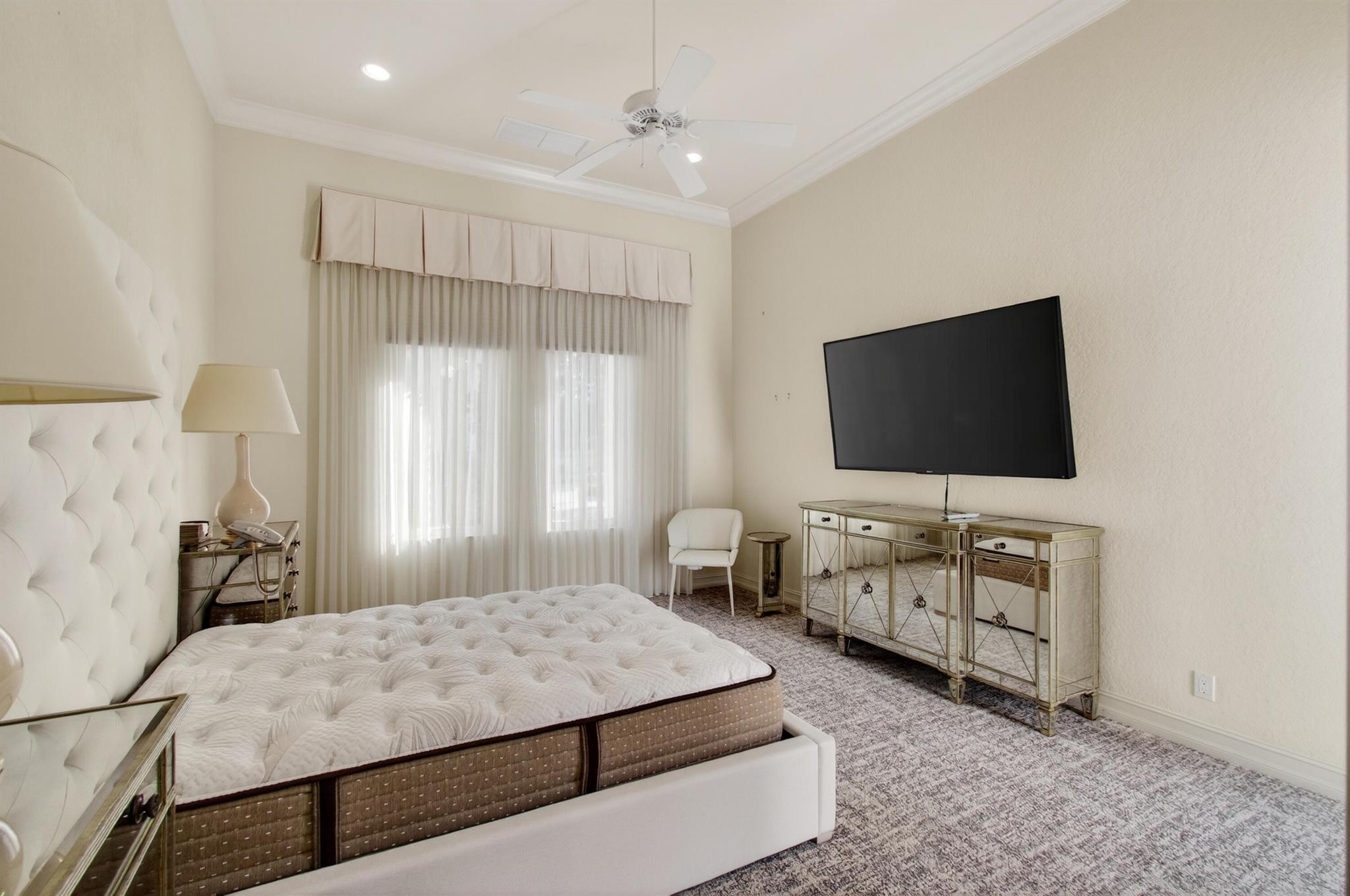 MIZNER LAKE ESTATES - Residential Lease