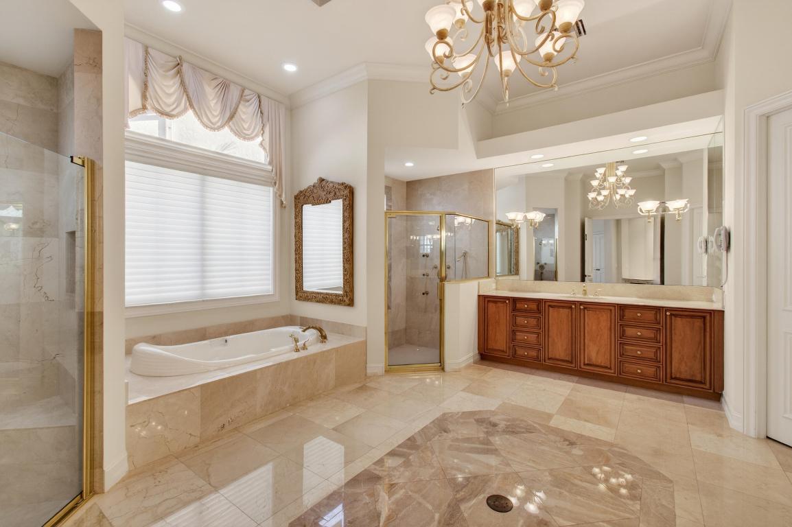 MIZNER LAKE ESTATES - Residential Lease