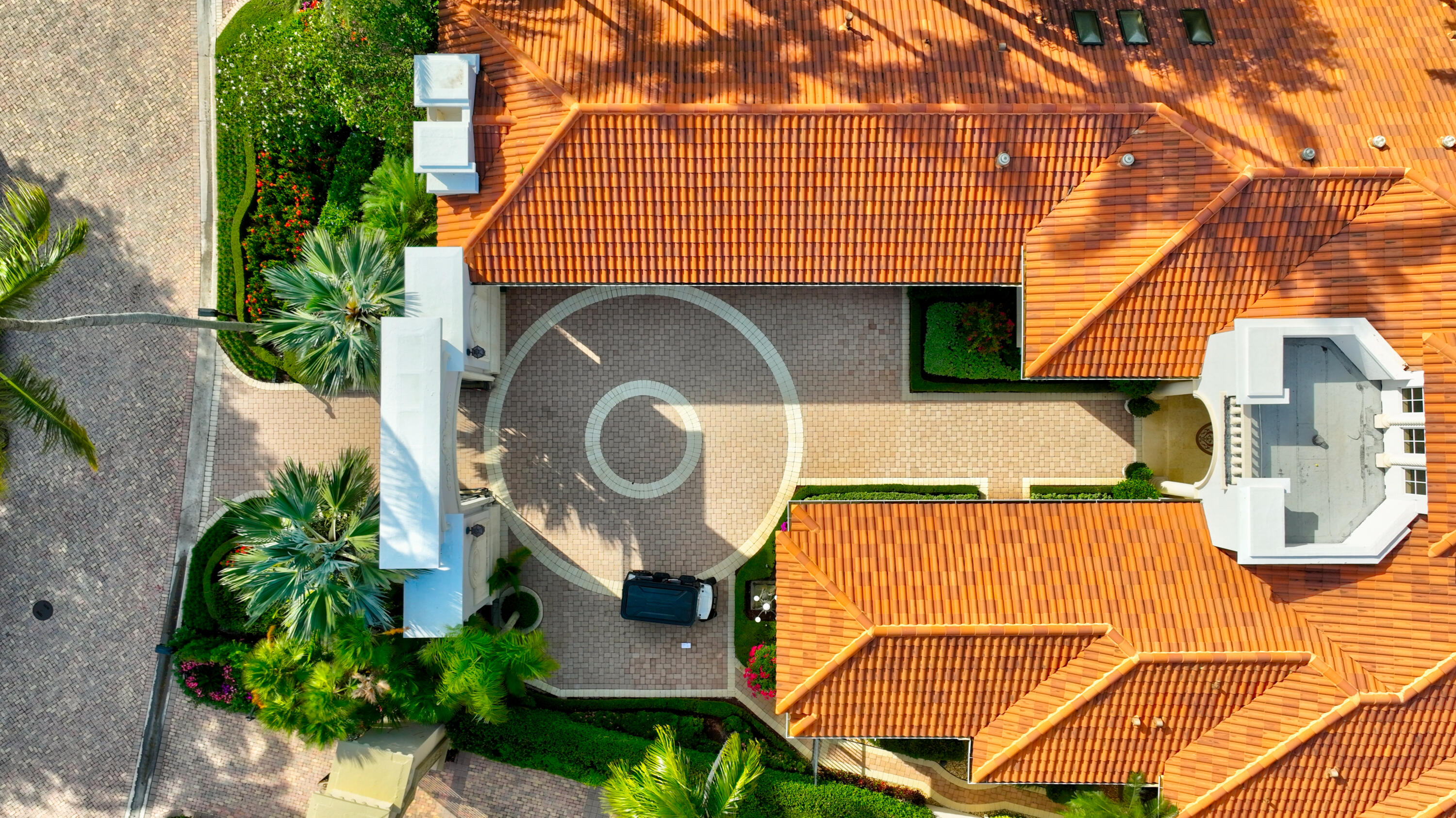 MIZNER LAKE ESTATES - Residential Lease