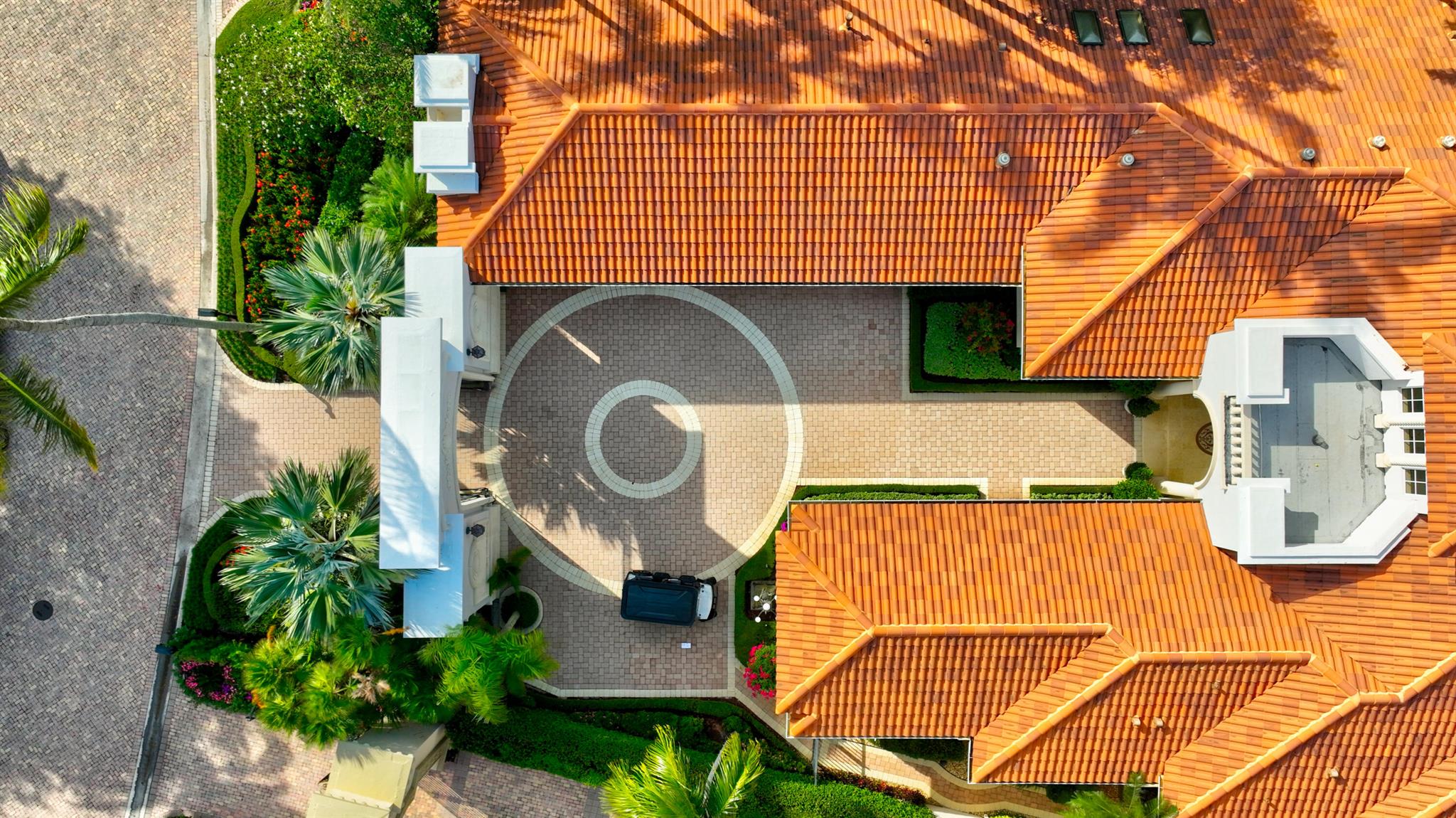 MIZNER LAKE ESTATES - Residential Lease