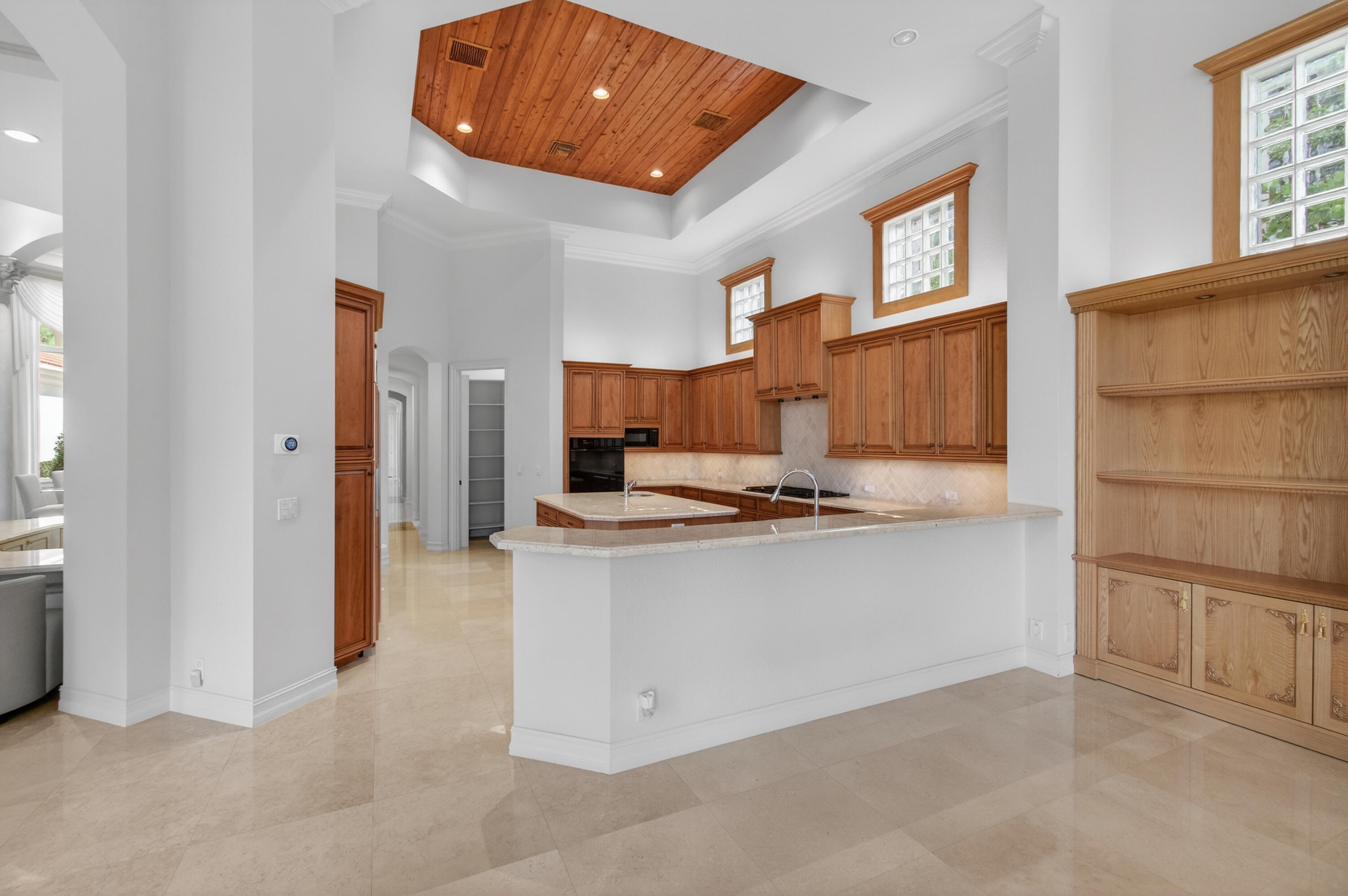 MIZNER LAKE ESTATES - Residential Lease