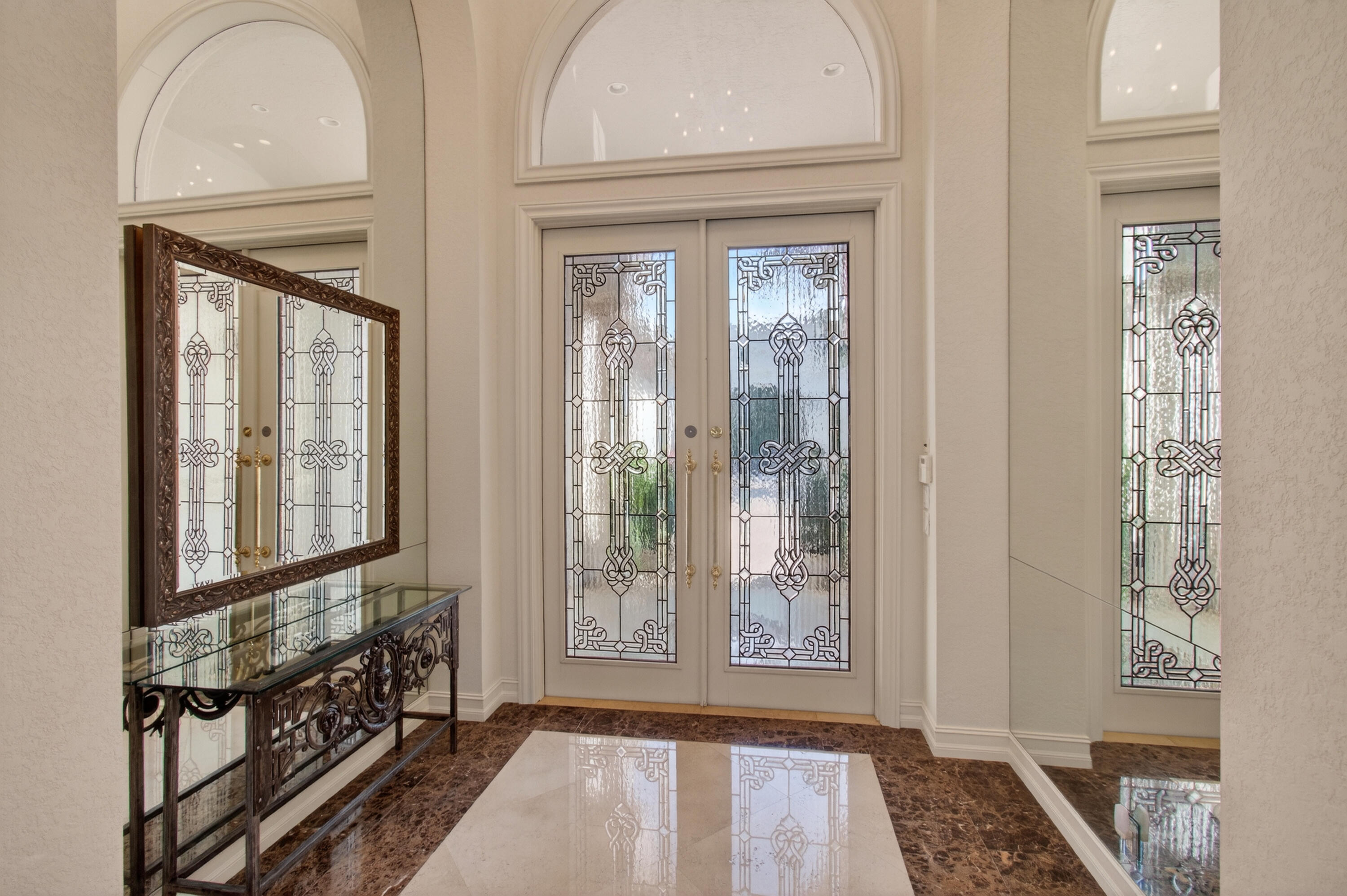 MIZNER LAKE ESTATES - Residential Lease