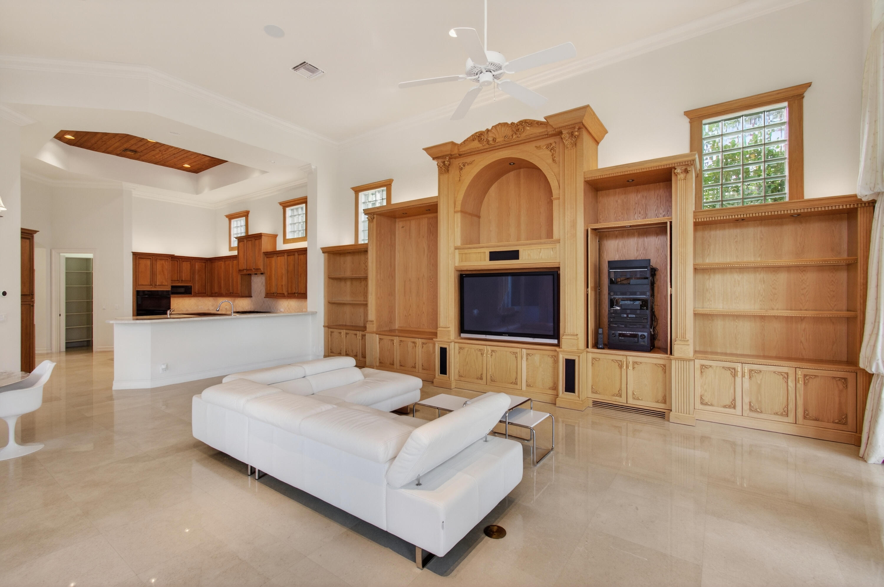 MIZNER LAKE ESTATES - Residential Lease