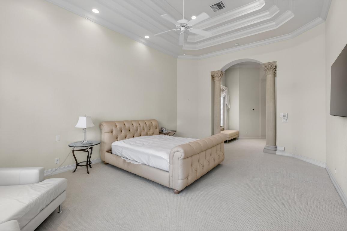 MIZNER LAKE ESTATES - Residential Lease