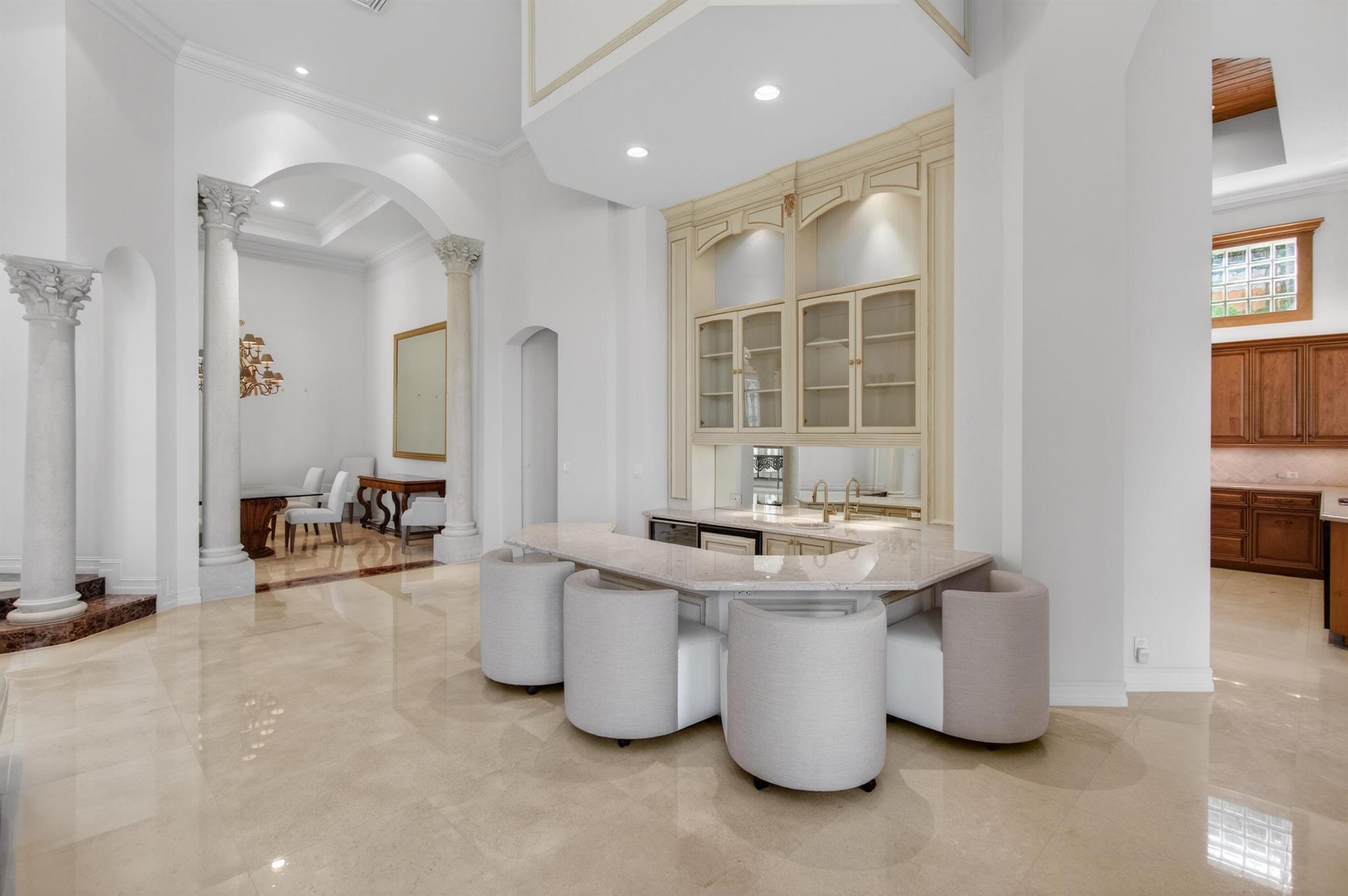 MIZNER LAKE ESTATES - Residential Lease