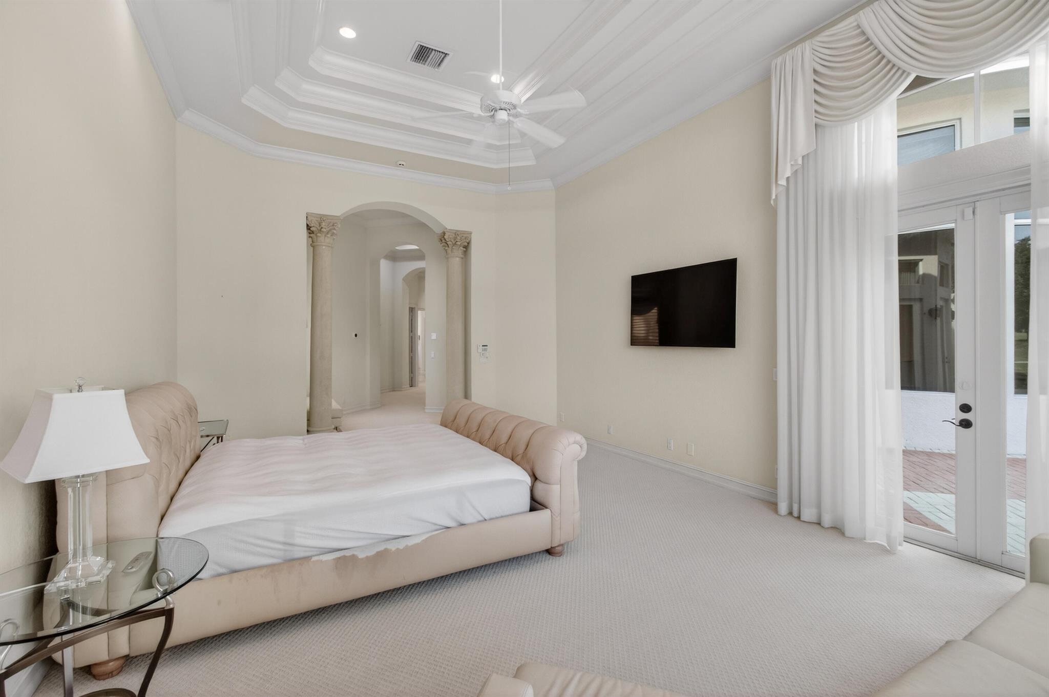 MIZNER LAKE ESTATES - Residential Lease