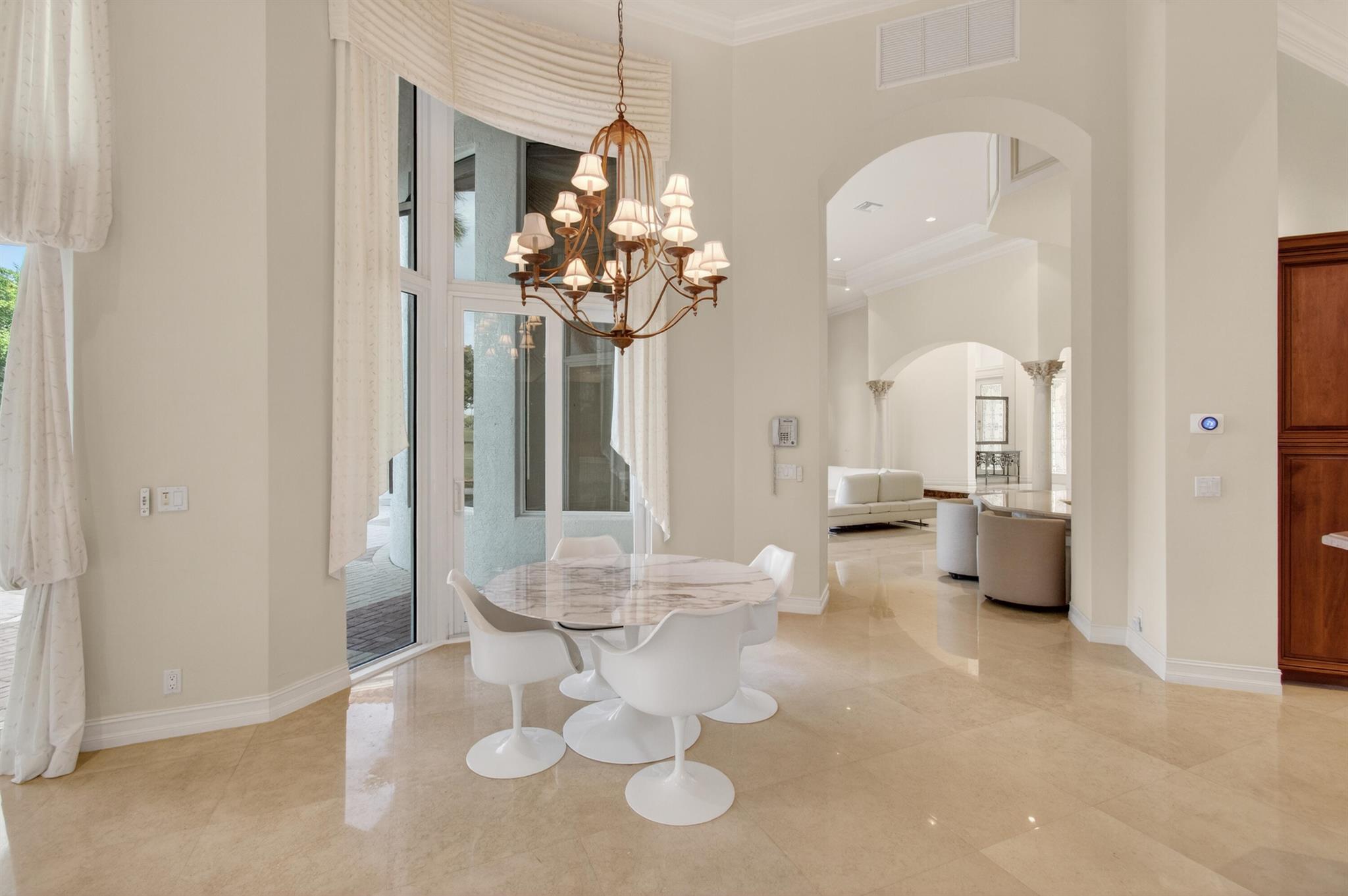 MIZNER LAKE ESTATES - Residential Lease