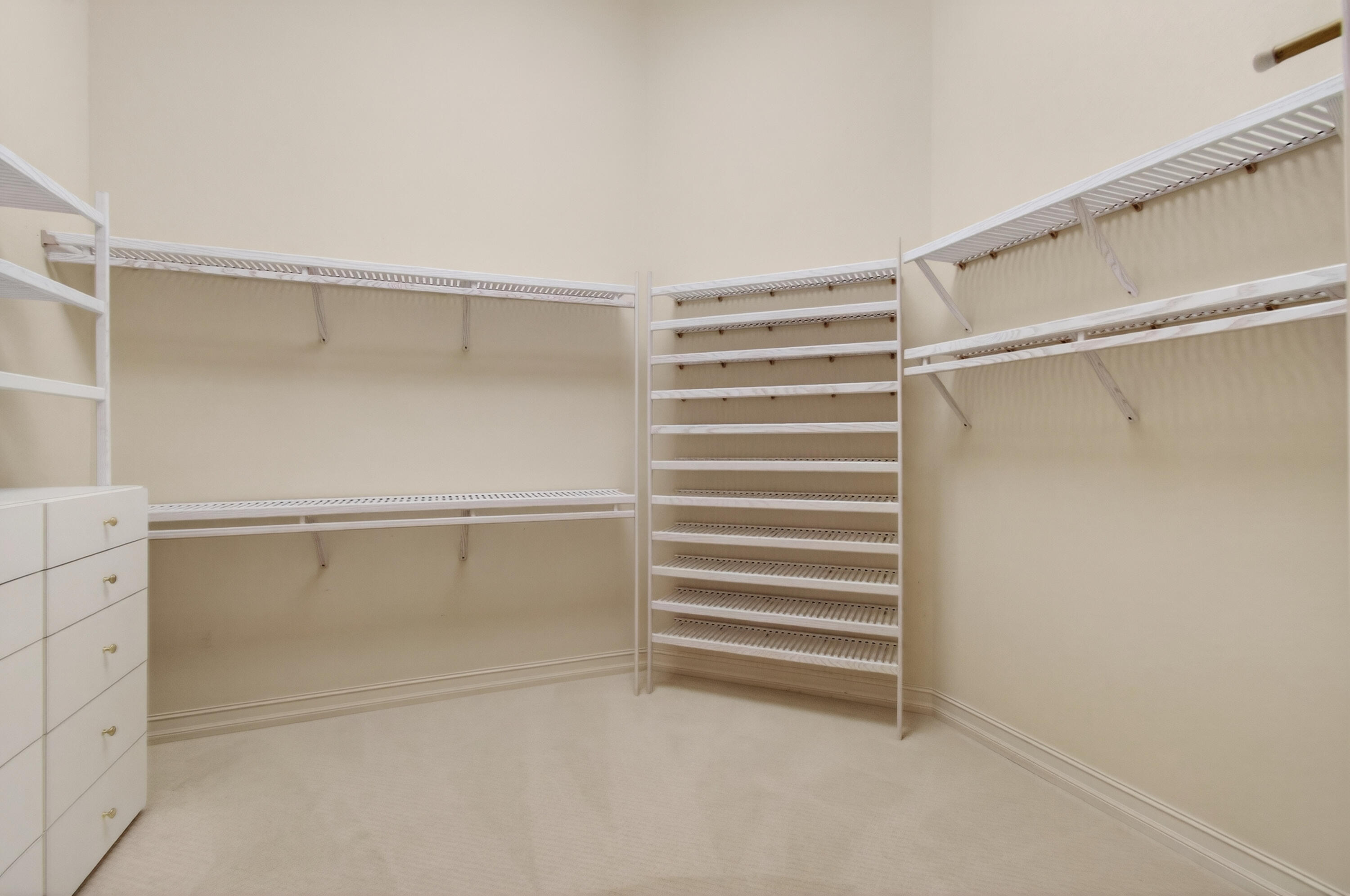 MIZNER LAKE ESTATES - Residential Lease