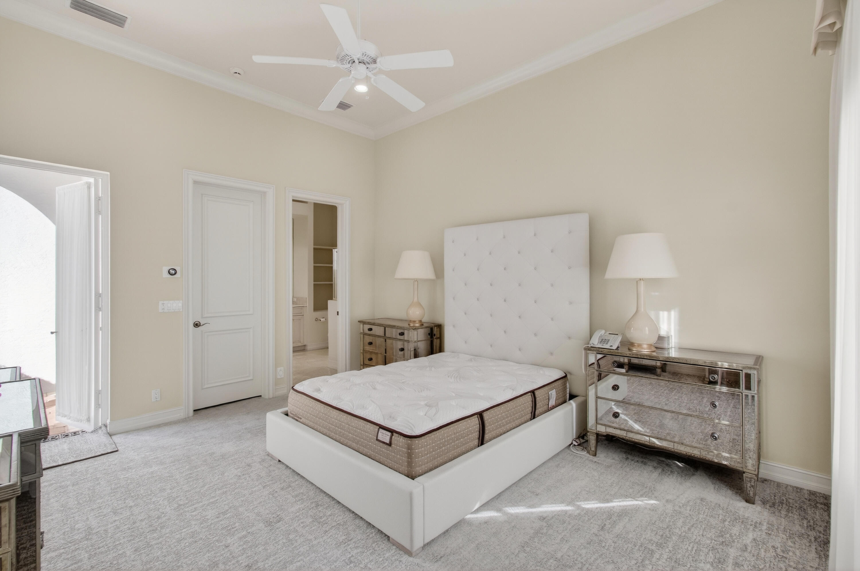 MIZNER LAKE ESTATES - Residential Lease