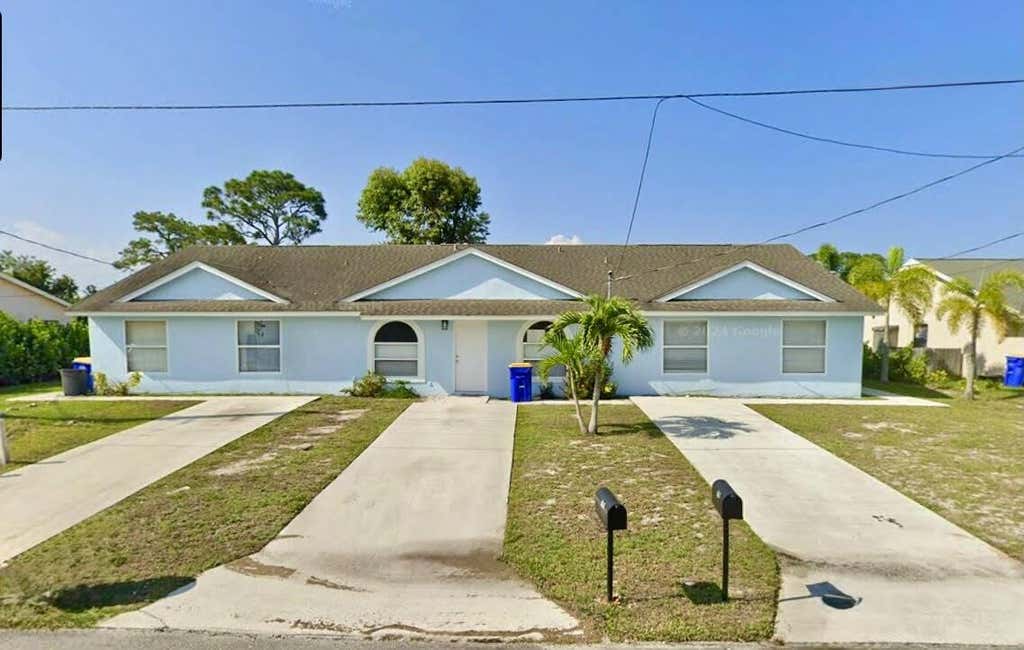 Photo of 5205 SE Primrose Way, Stuart, FL 34997 (MLS # B26061186)