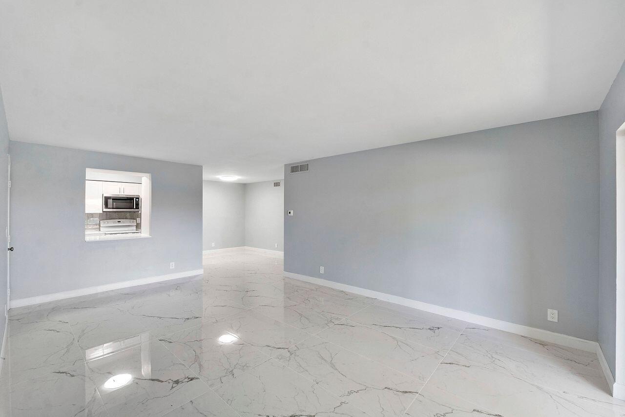 9960 Pineapple Tree Drive 107