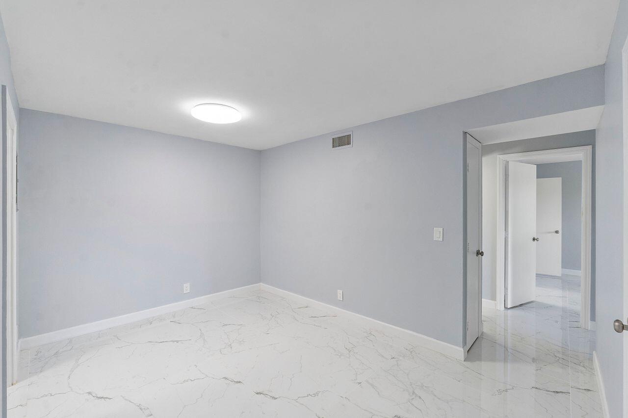 9960 Pineapple Tree Drive 107