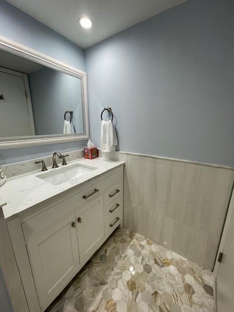 LAKES AT THE BLUFFS - Residential Lease