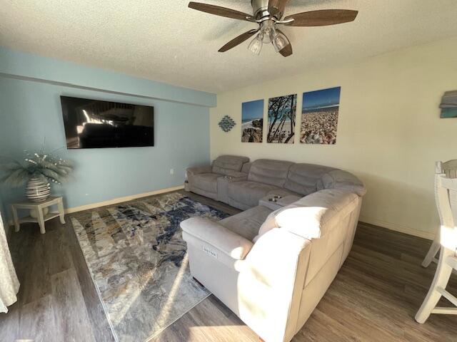 LAKES AT THE BLUFFS - Residential Lease