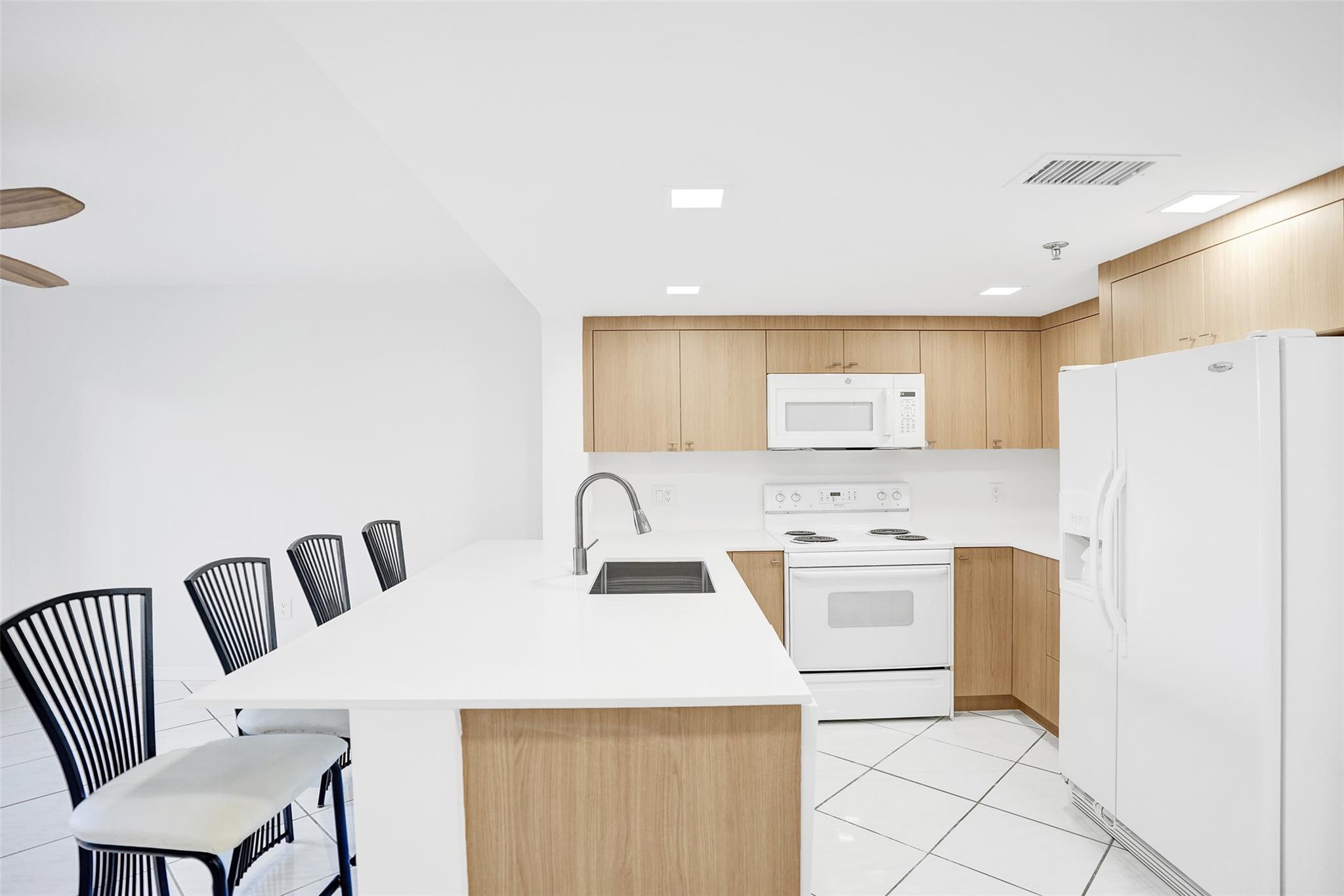 TANGERINE CONDOMINIUM SEV - Residential Lease