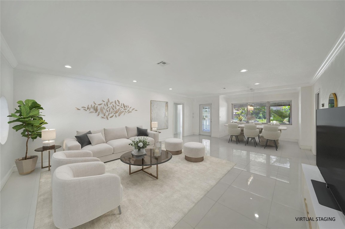 2524 NE 26th Terrace