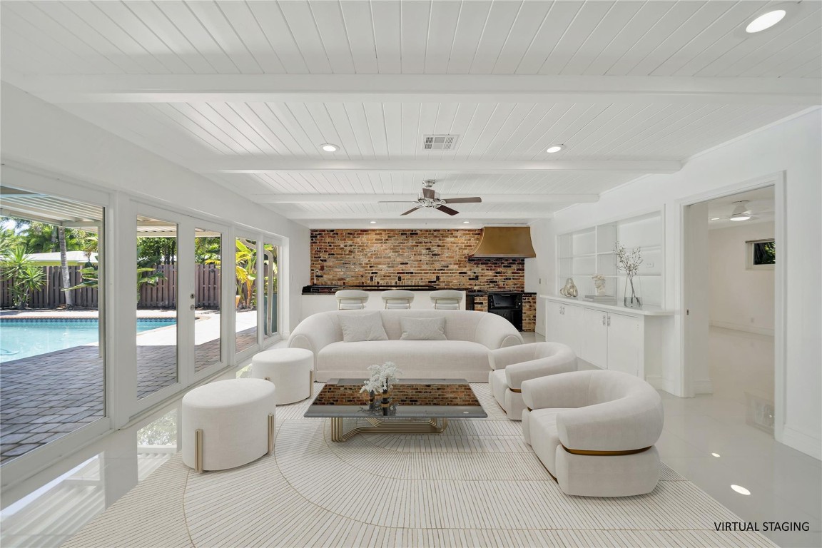 2524 NE 26th Terrace