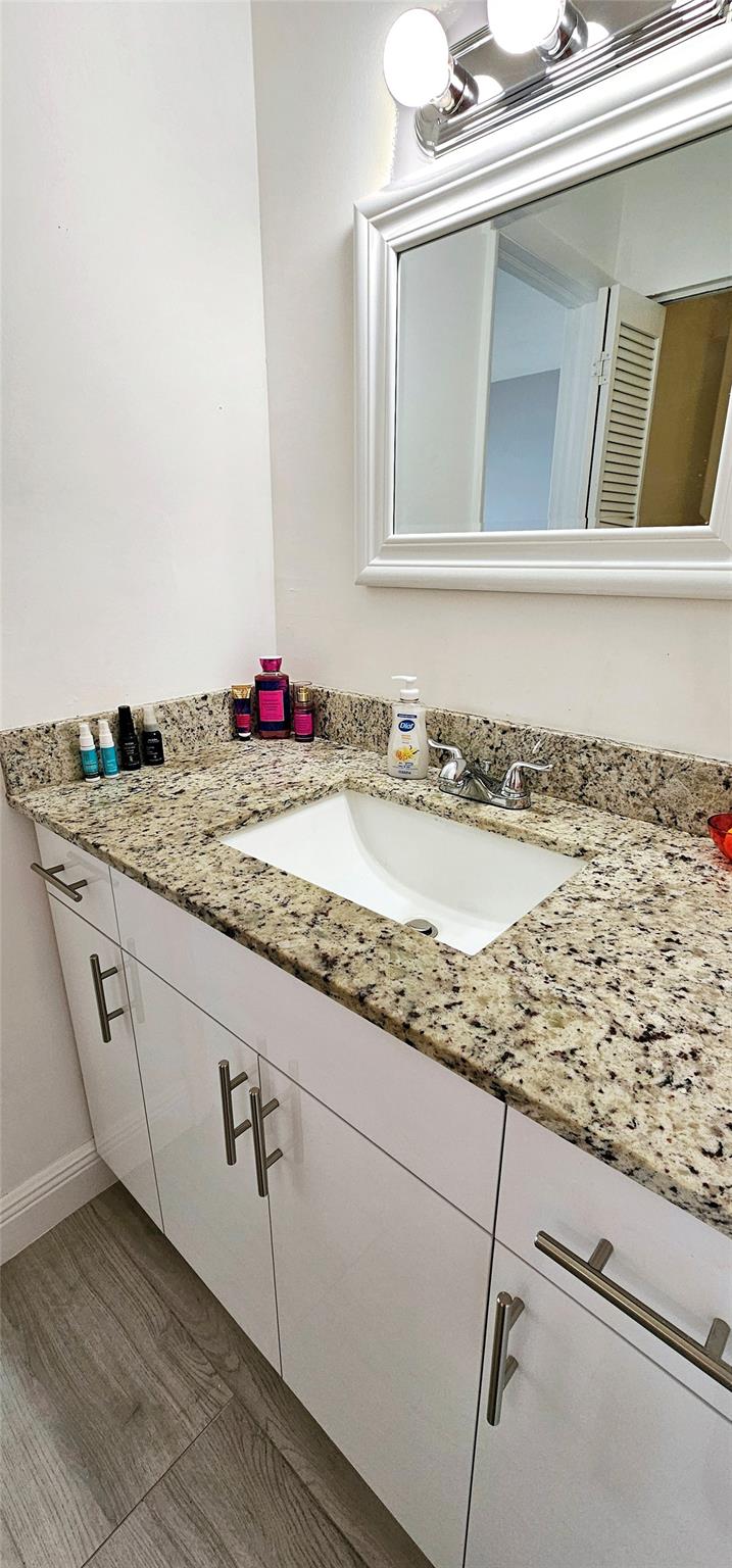 KEYSTONE TOWERS CONDO - Residential Lease