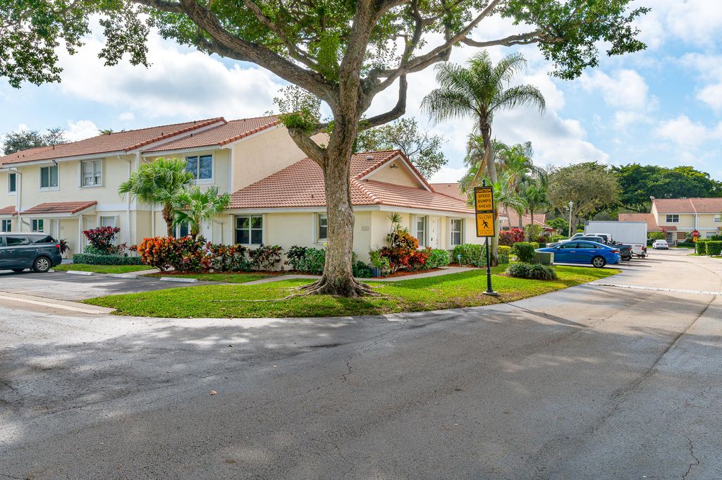 Photo of 6269 Walk Circle, Boca Raton, FL 33433 (MLS # R11156402)