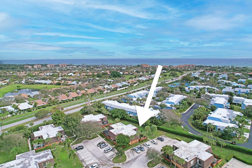 Photo of 1219 12th Court, Jupiter, FL 33477 (MLS # R10950291)