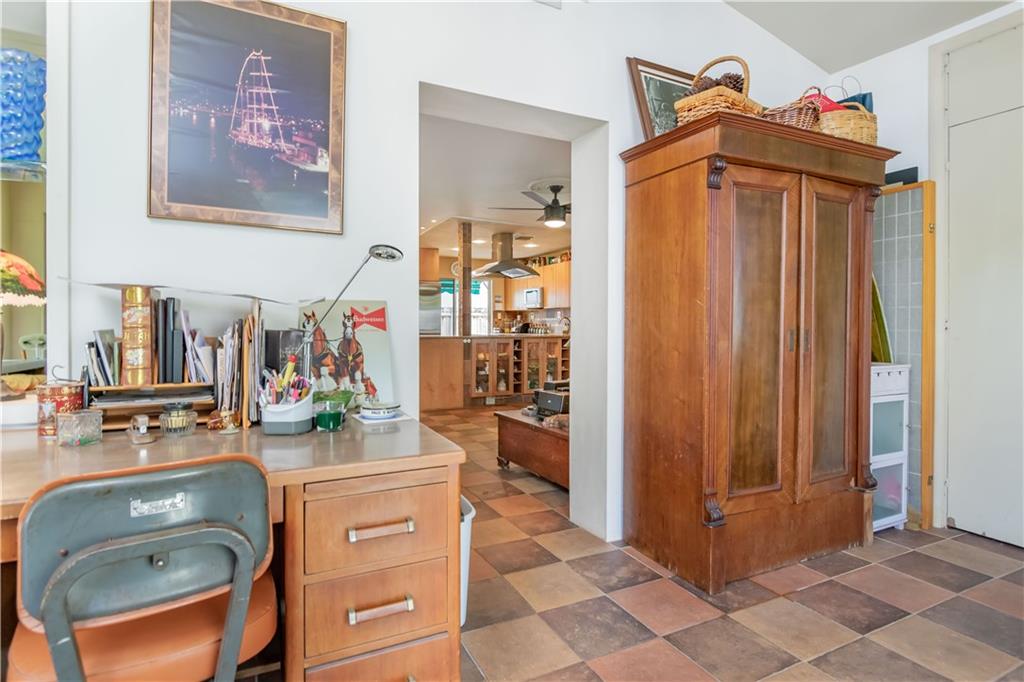 Lauderdale 2-9 D - Residential