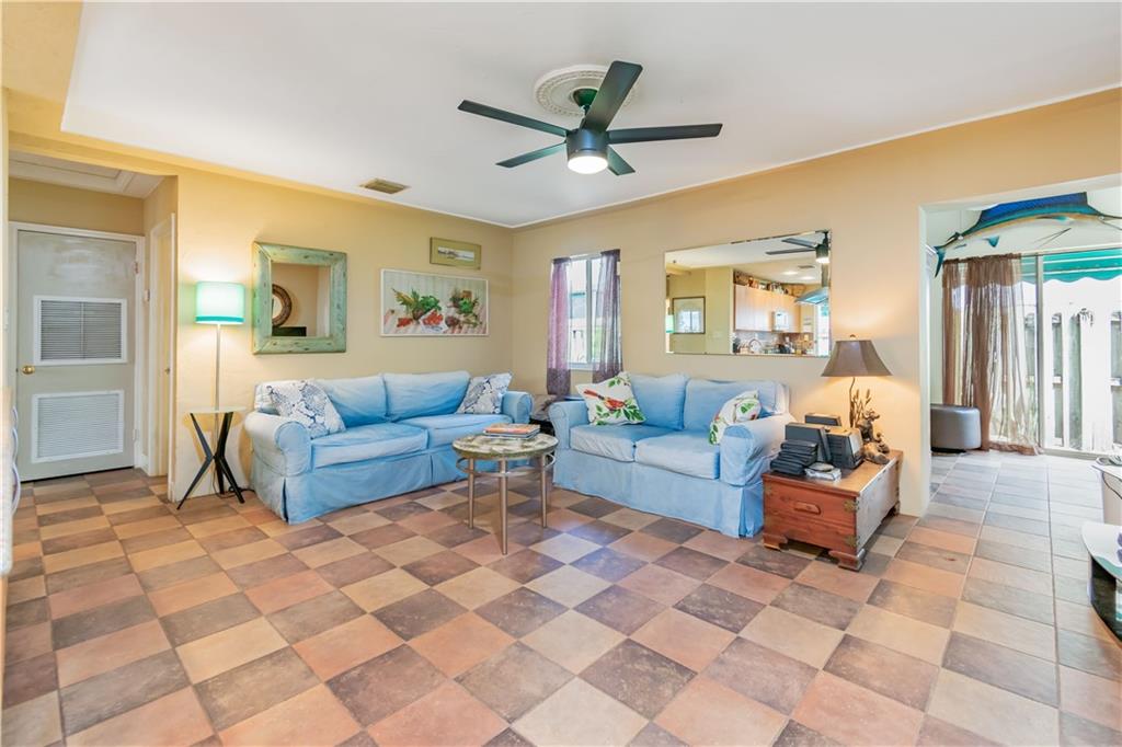 Lauderdale 2-9 D - Residential