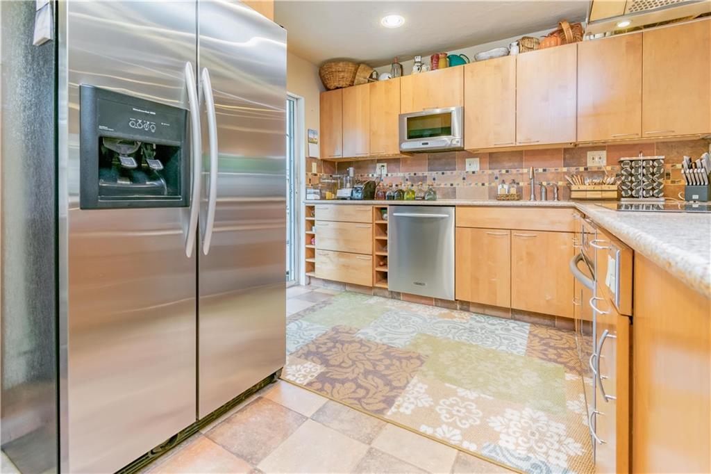 Lauderdale 2-9 D - Residential