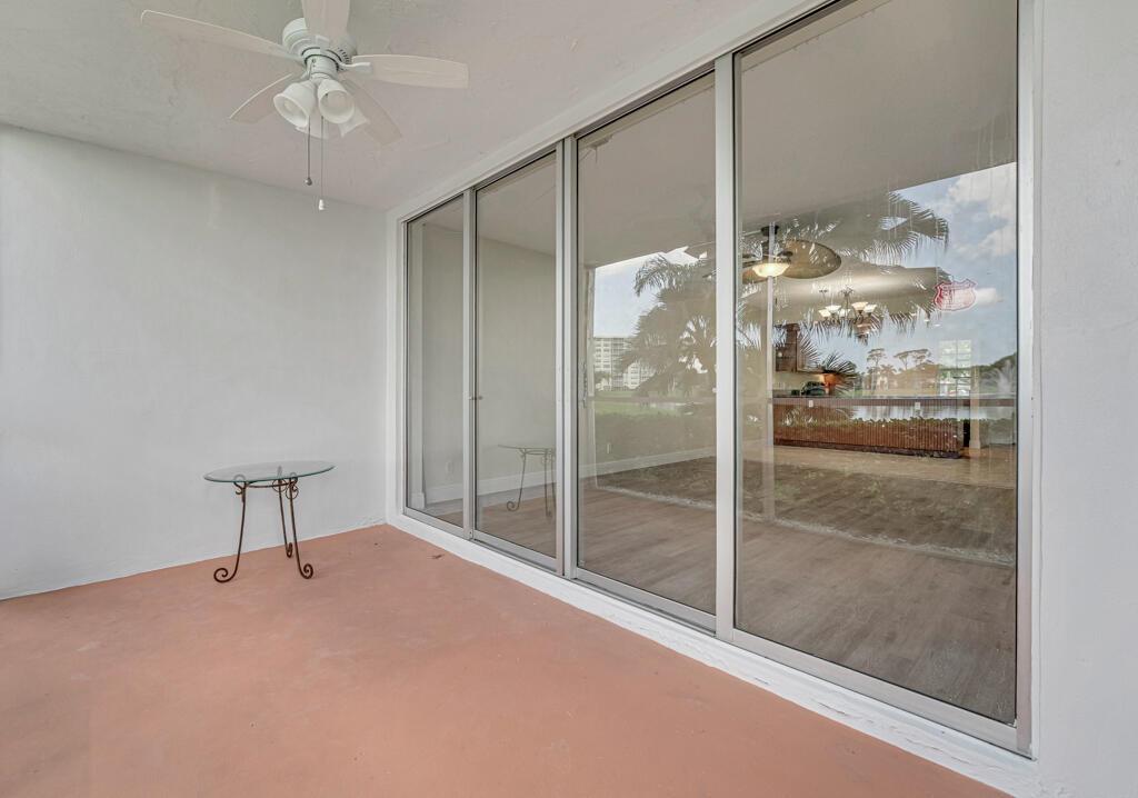 NO. 40 PALM-AIRE COUNTRY - Residential