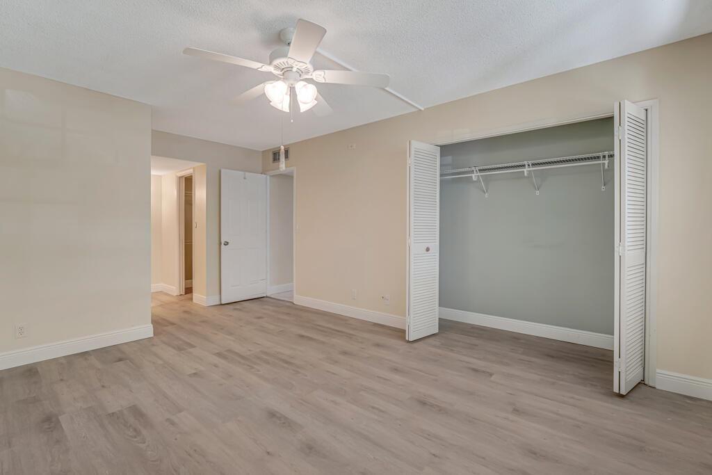 NO. 40 PALM-AIRE COUNTRY - Residential