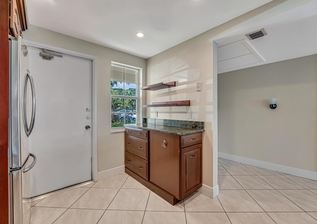 NO. 40 PALM-AIRE COUNTRY - Residential