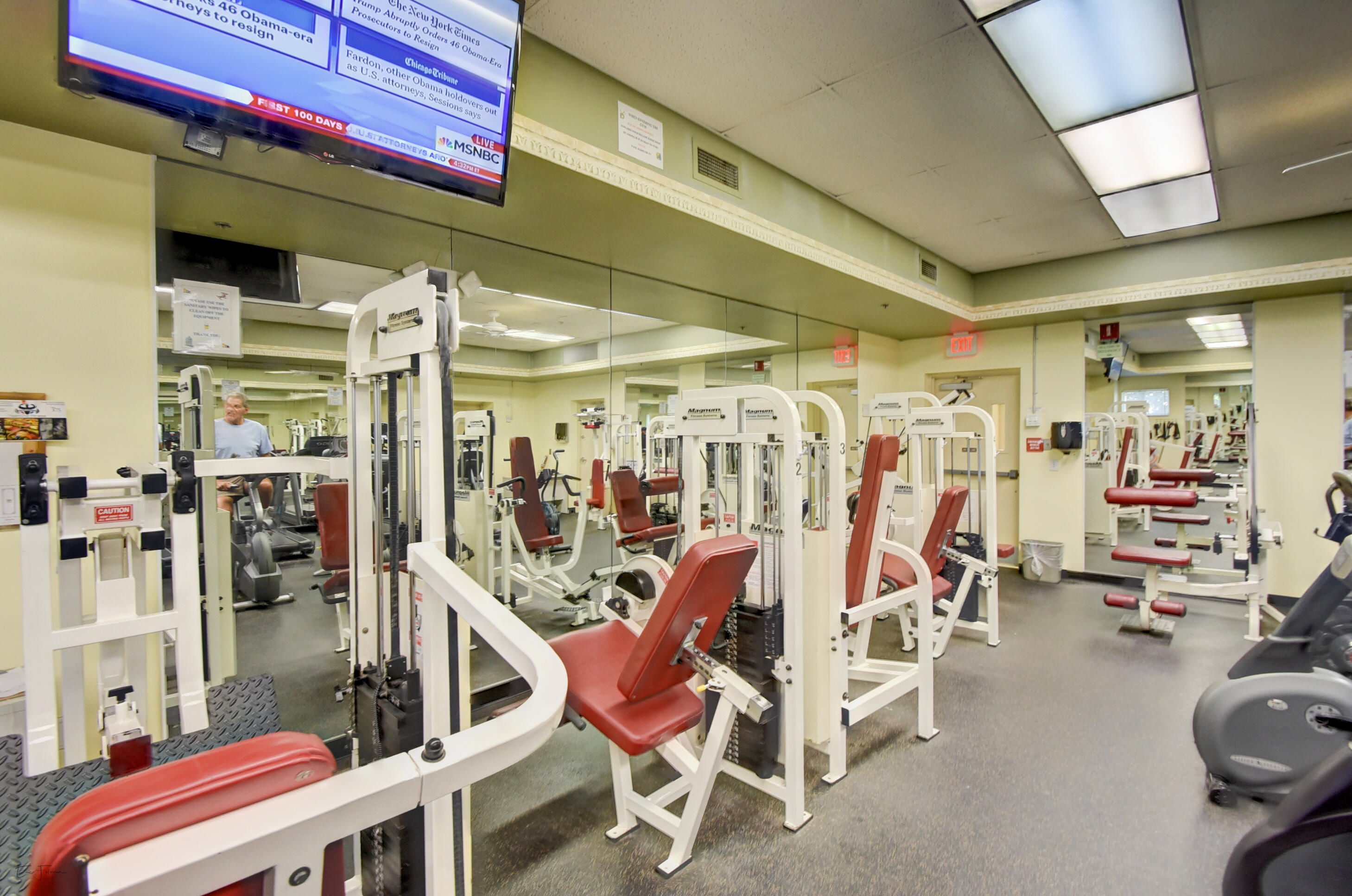 PALM ISLES - Residential Lease