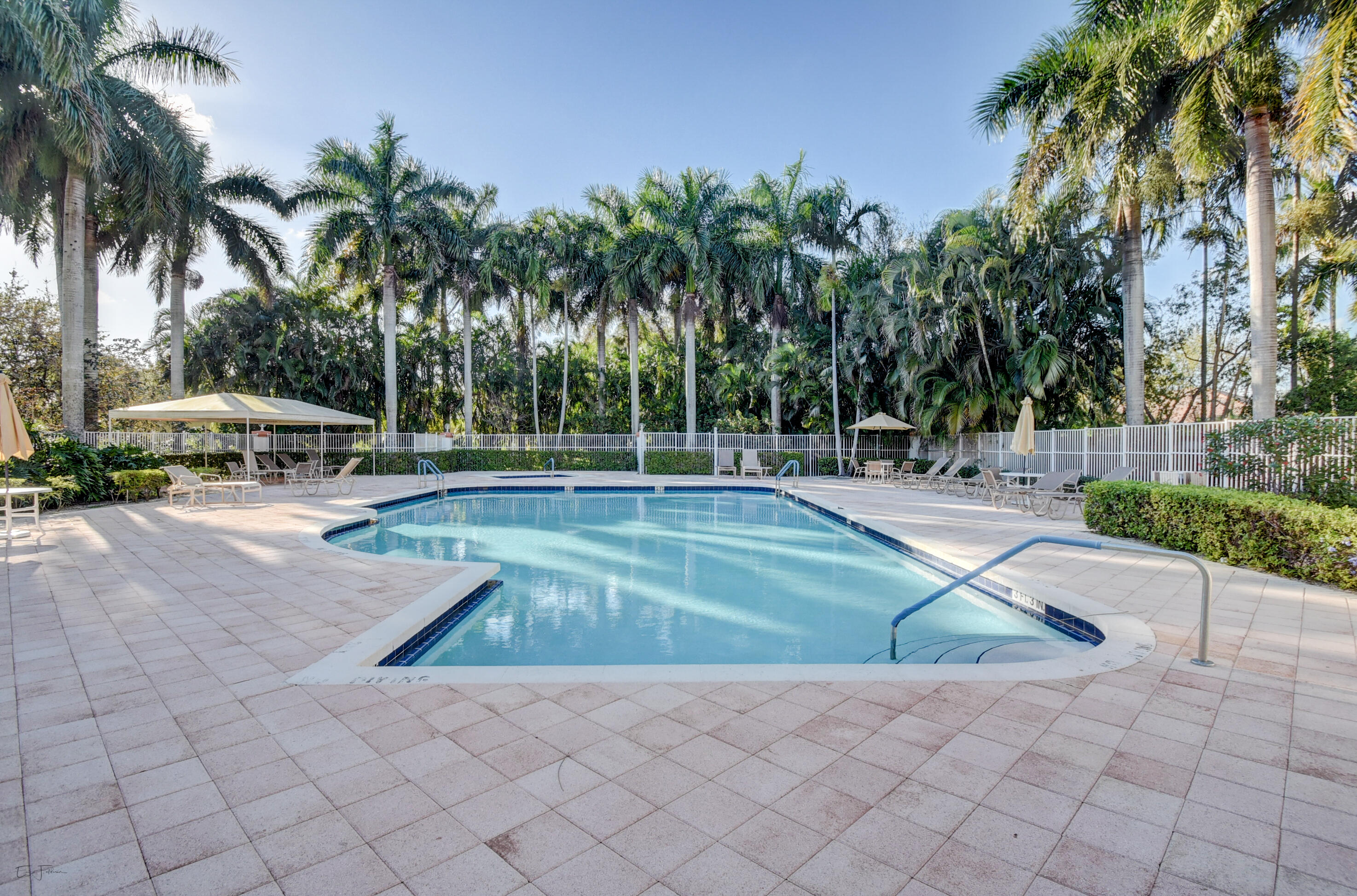 PALM ISLES - Residential Lease