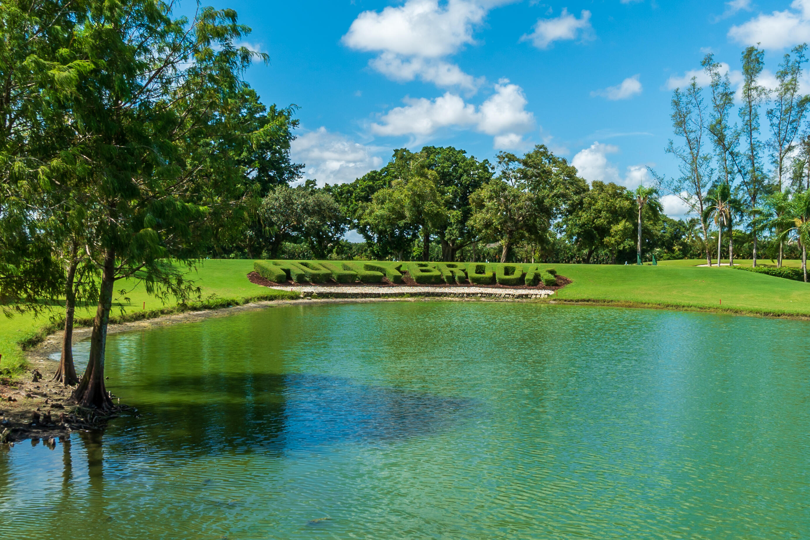 HOLLYBROOK GOLF AND TENNIS CLUB - Residential