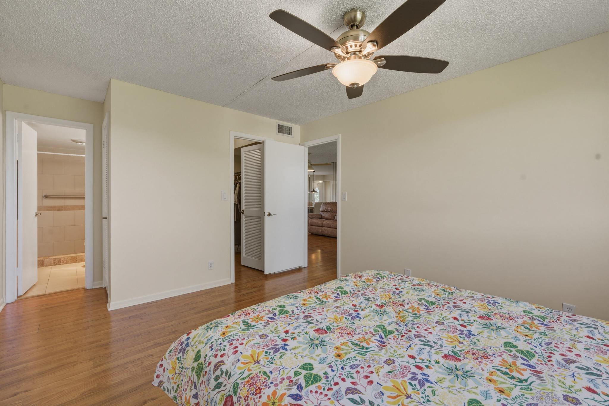 HOLLYBROOK GOLF AND TENNIS CLUB - Residential