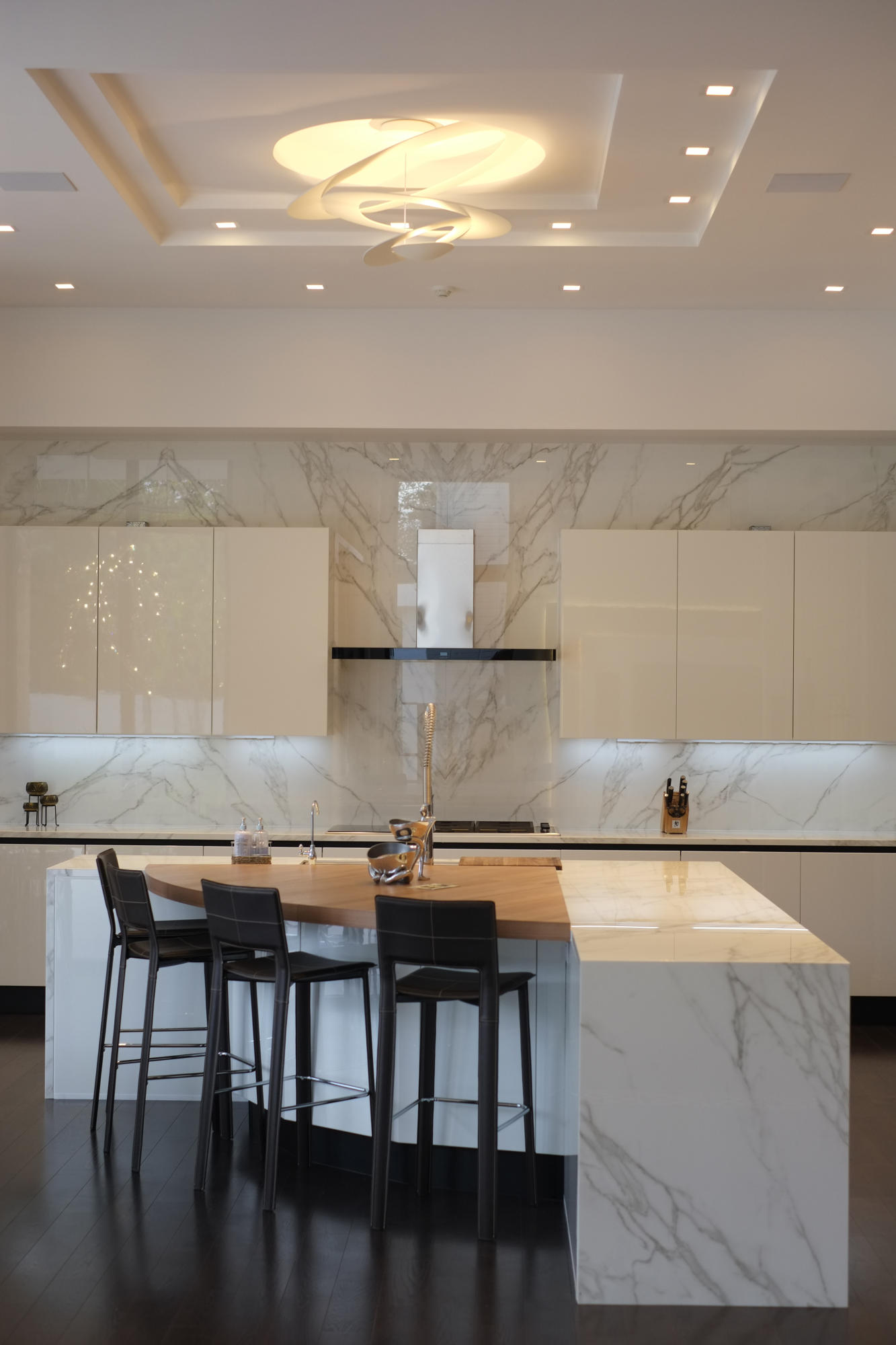 FOXE CHASE - Residential