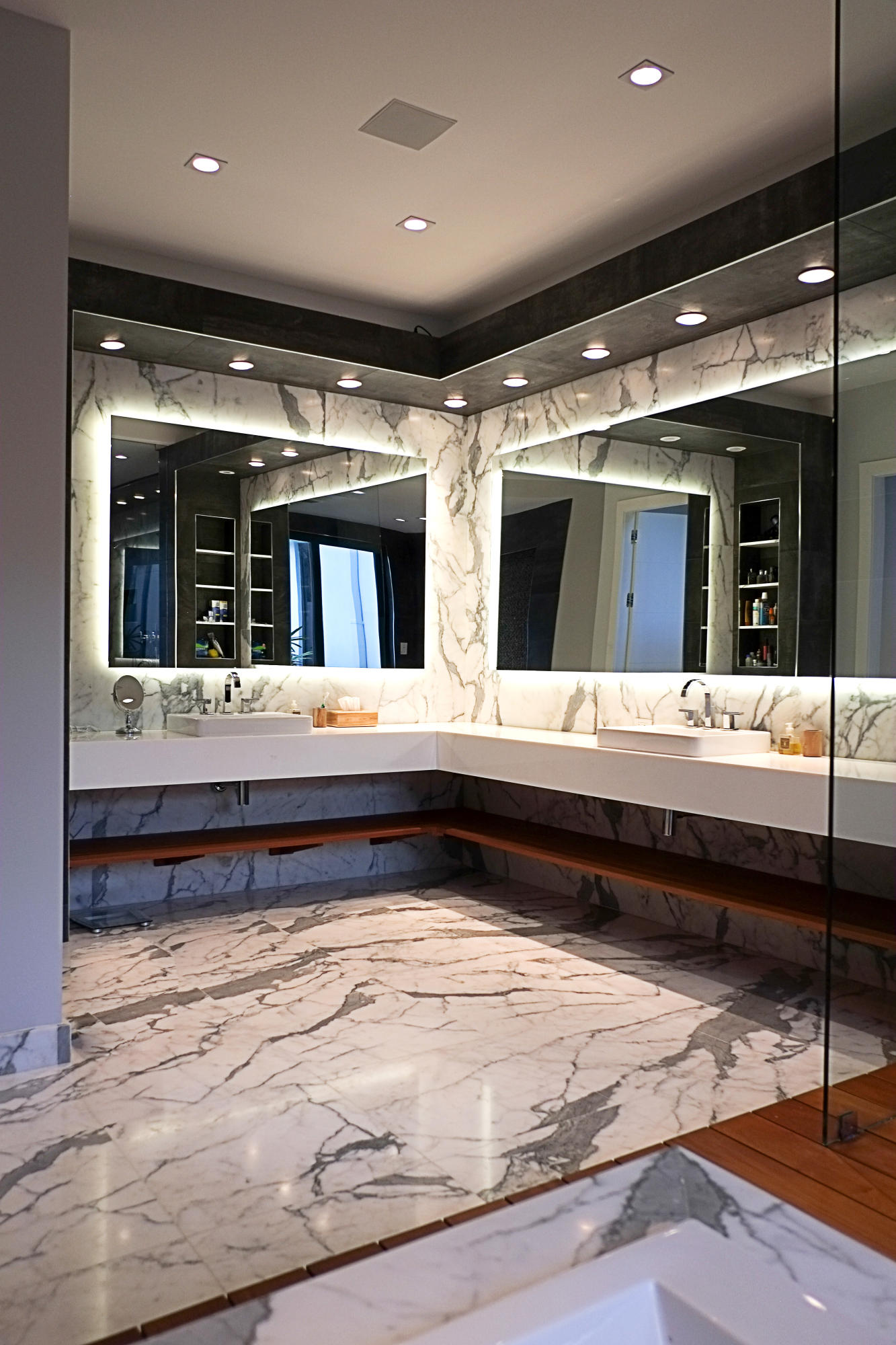 FOXE CHASE - Residential