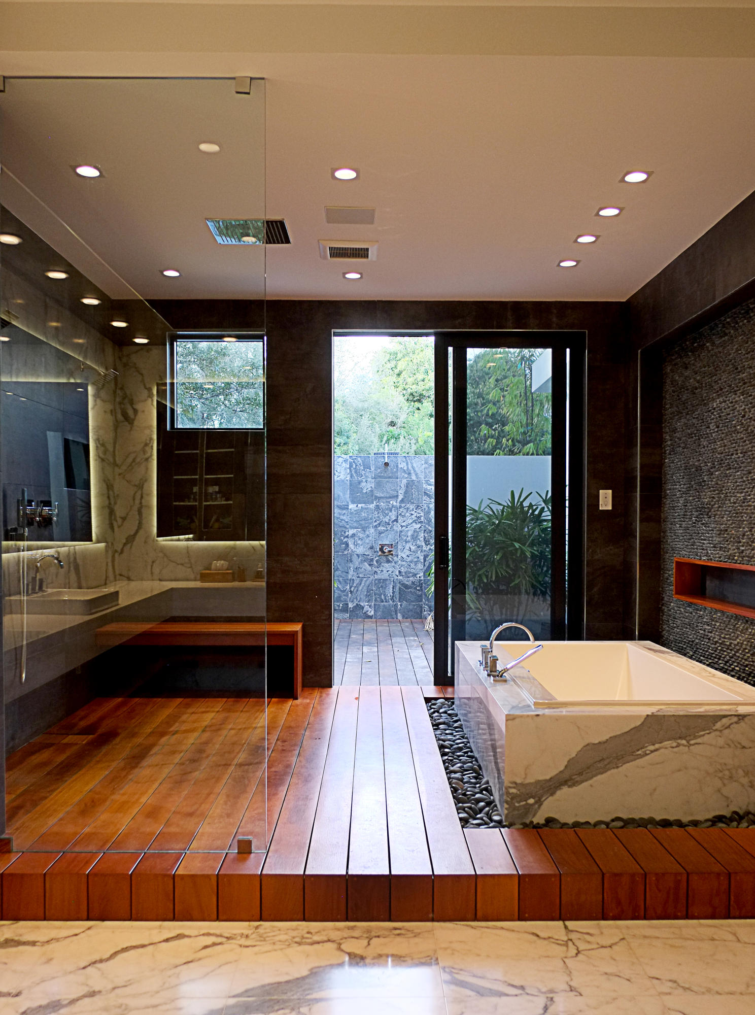 FOXE CHASE - Residential