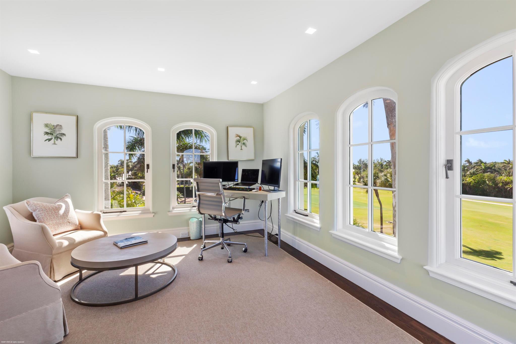 JUPITER ISLAND - Residential