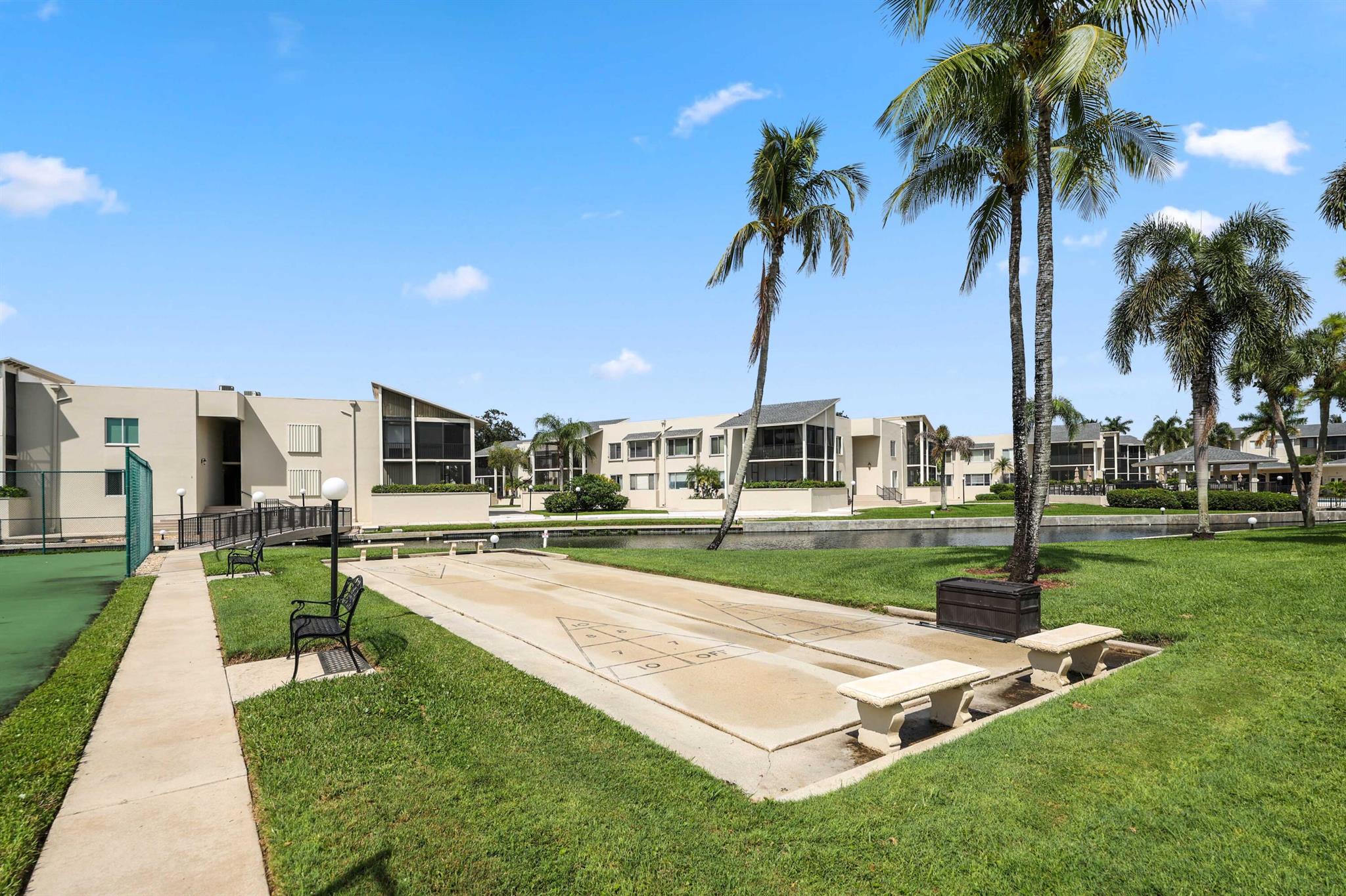 LONGWOOD CONDO - Residential
