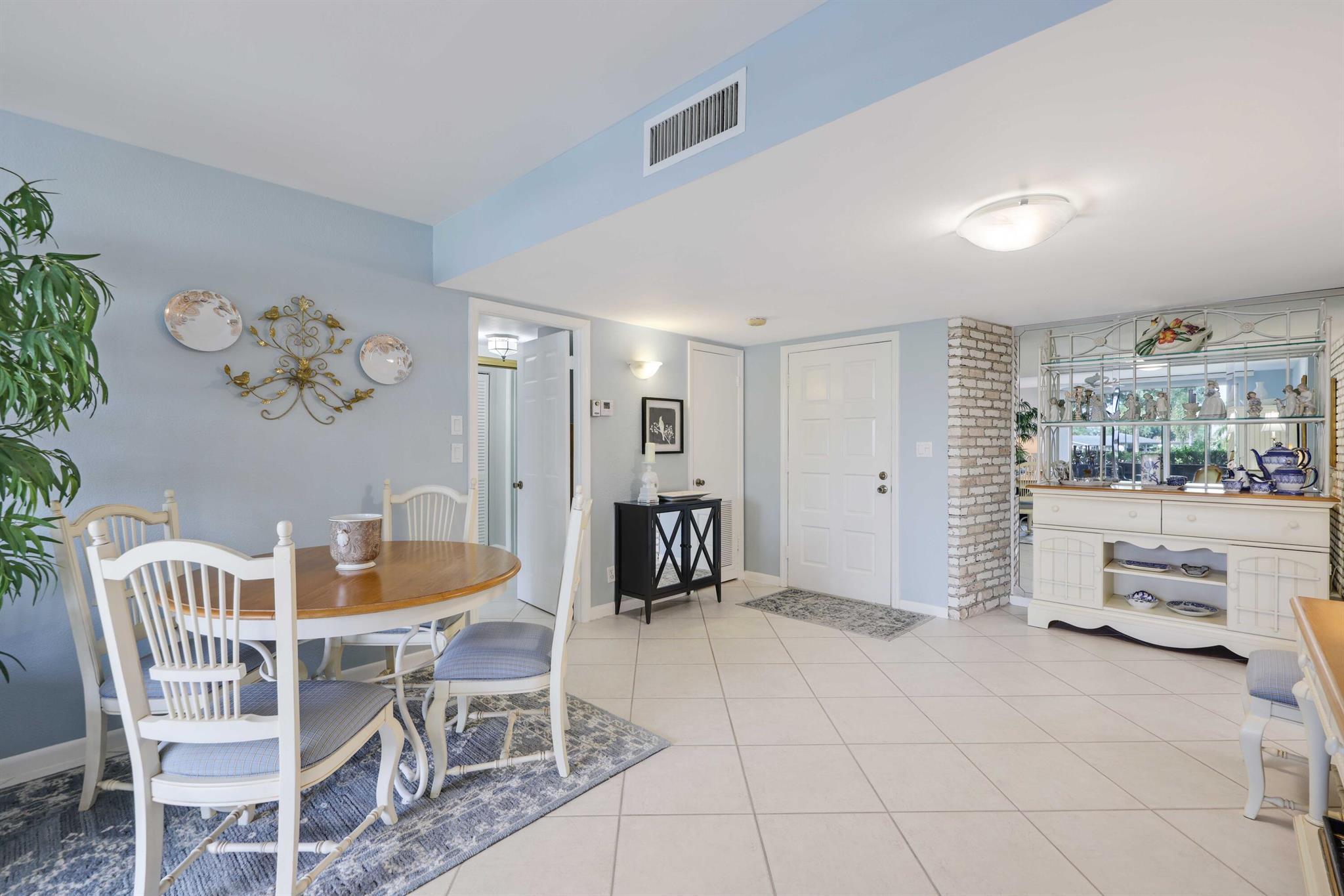 LONGWOOD CONDO - Residential