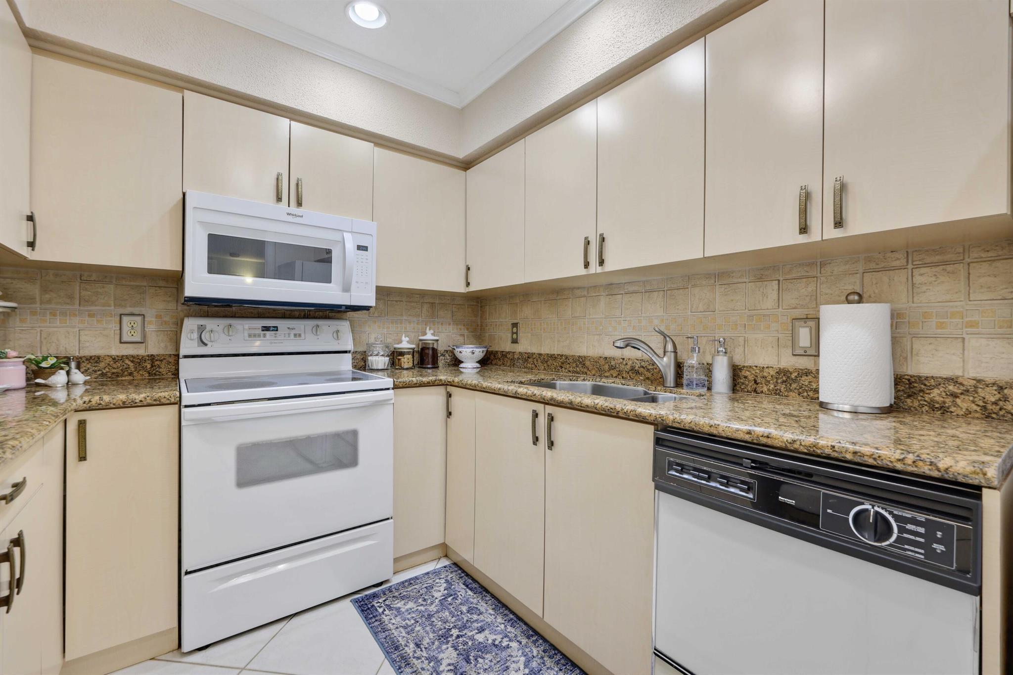 LONGWOOD CONDO - Residential