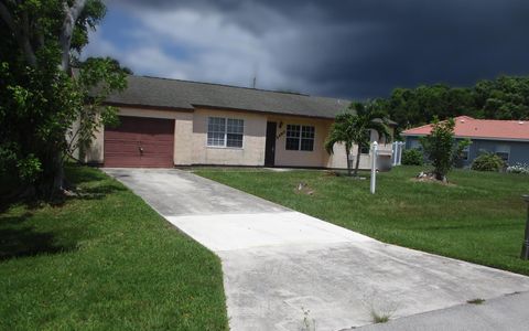 A home in Port St Lucie